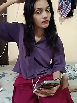 Snapshot of Honey_lily-93 chatting on July 13, 8:35 am Honey lily-93 online show from July 13, 8:35 am