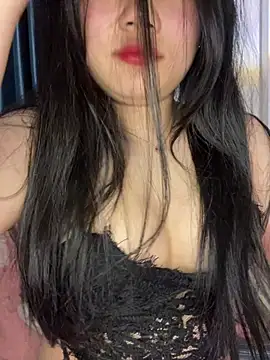 Snapshot of Linh_DuongSexy chatting on February 24, 3:46 pm Linh DuongSexy online show from February 24, 3:46 pm