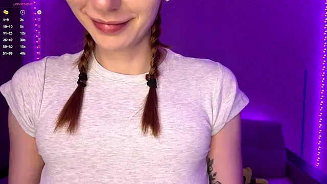 Snapshot of BlondeBun chatting on June 29, 5:12 pm BlondeBun online show from June 29, 5:12 pm