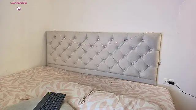 Diamond  cherry69 online show from February 16, 1:43 pm