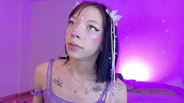 Snapshot of Diamond__cherry69 chatting on July 16, 6:16 pm Diamond cherry69 online show from July 16, 6:16 pm