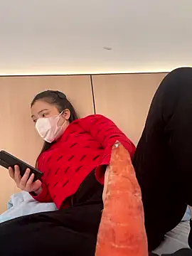 Faded pink online show from January 13, 2:37 am