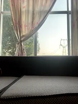 Faded pink online show from January 14, 12:47 am