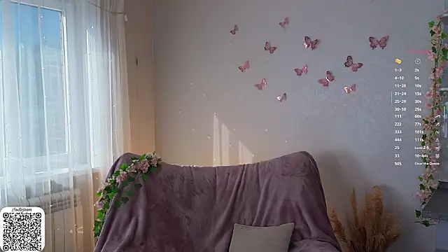 SirenThalassa online show from March 13, 7:13 am