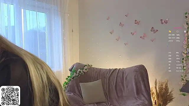 SirenThalassa online show from March 20, 7:09 am