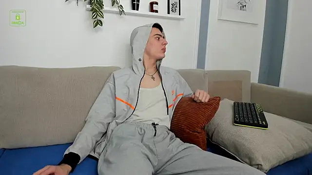 Iann Martinez online show from January 14, 6:17 am