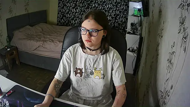 Snapshot of Withbeautyeyes chatting on January 13, 2:10 pm Withbeautyeyes online show from January 13, 2:10 pm