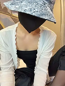 ZJbaby online show from April 3, 1:28 pm