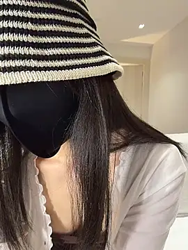 ZJbaby online show from May 18, 2:22 pm