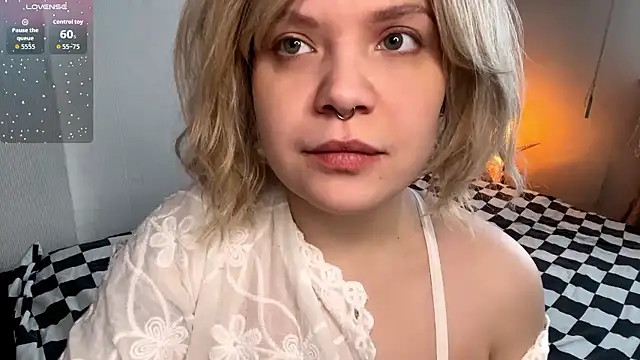 MelliSifuentes online show from January 11, 8:43 am