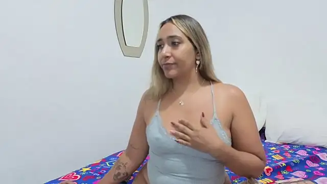 IsabelaAcosta online show from June 1, 9:25 pm