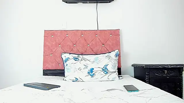 Liam saint online show from January 7, 12:10 pm