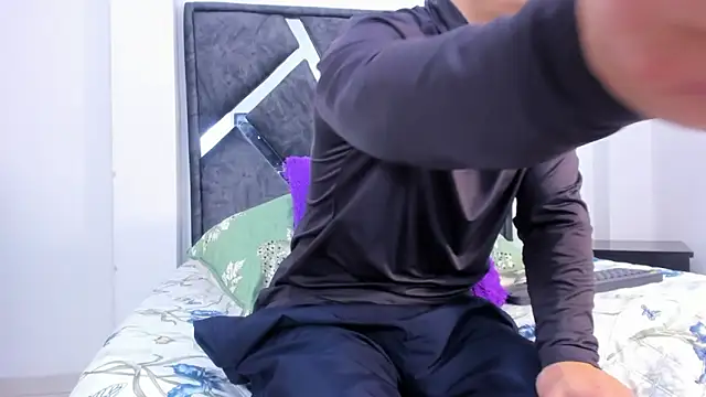 Liam saint online show from February 14, 12:16 pm