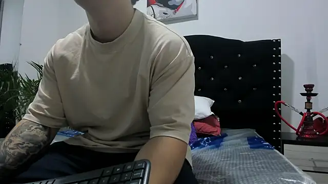 Snapshot of Liam_saint chatting on May 30, 12:11 pm Liam saint online show from May 30, 12:11 pm