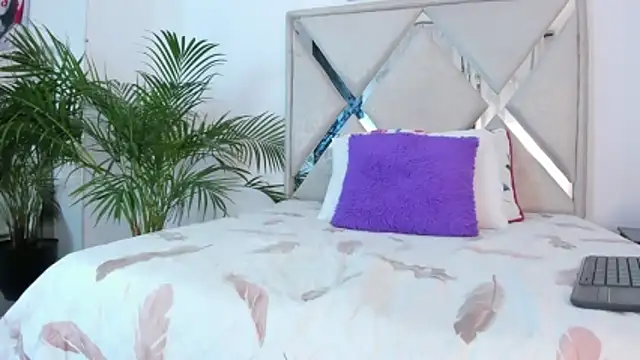 Liam saint online show from March 28, 1:12 pm