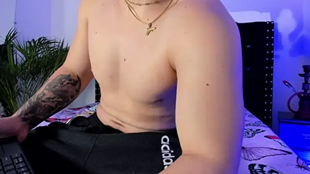 Liam saint online show from April 16, 12:17 pm