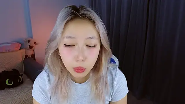 jasmilee online show from February 7, 7:22 pm