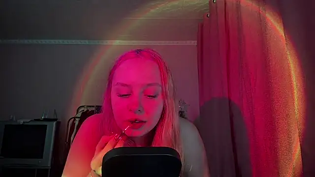 ZoraDearmon online show from January 8, 9:21 pm