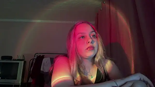 ZoraDearmon online show from January 12, 9:31 pm