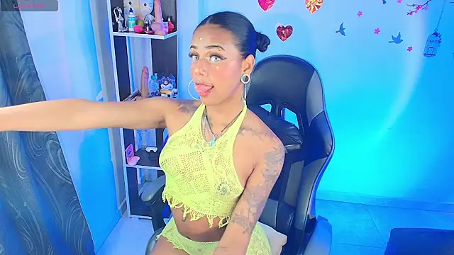 NYXHELLSQUEEN online show from April 16, 9:37 pm