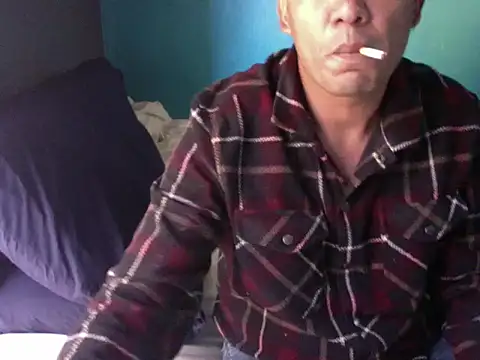 latinomoreno95 online show from February 12, 5:45 pm