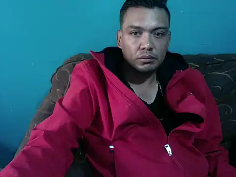 latinomoreno95 online show from January 8, 8:59 pm