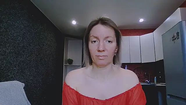 Amanda Luxe online show from February 25, 3:07 am