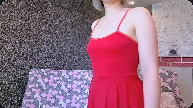 Amanda Luxe online show from June 4, 3:00 am