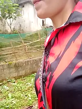 muamua99 online show from March 28, 3:18 am