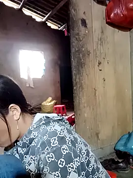 muamua99 online show from March 4, 3:47 am