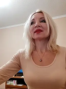 Snapshot of MiraStar984 chatting on February 24, 4:30 pm MiraStar984 online show from February 24, 4:30 pm