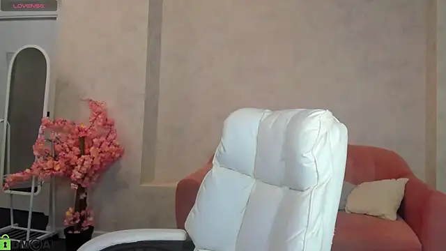 Marie Hayes online show from May 20, 1:13 am
