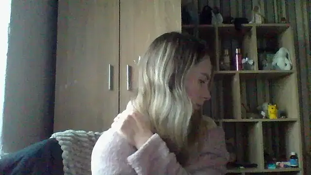 VikiLove765 online show from February 14, 2:28 pm