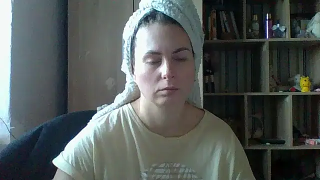 VikiLove765 online show from March 2, 5:19 am