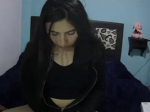 Snapshot of Emily_Gree chatting on May 13, 1:12 am Emily Gree online show from May 13, 1:12 am