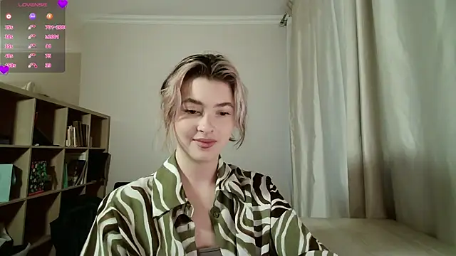 Dia DeAmas online show from April 2, 3:19 pm