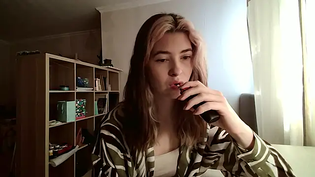 Snapshot of Dia_DeAmas chatting on February 10, 9:30 am Dia DeAmas online show from February 10, 9:30 am