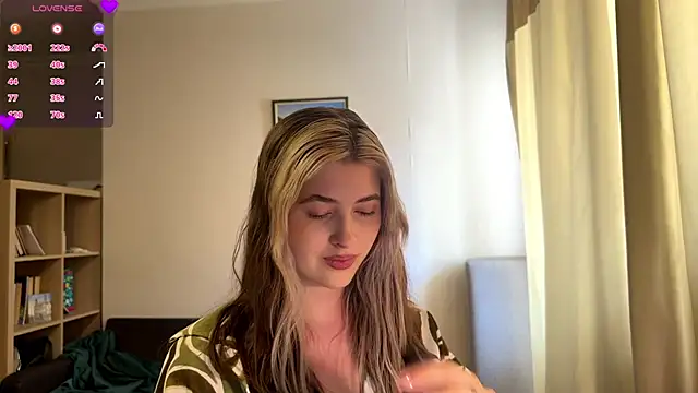 Dia DeAmas online show from May 21, 11:40 am
