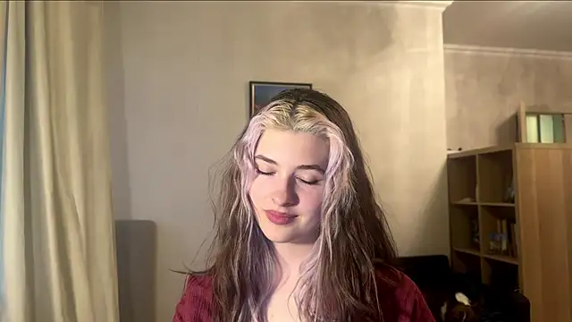 Dia DeAmas online show from April 30, 4:03 pm