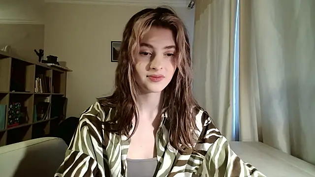 Dia DeAmas online show from March 28, 3:13 pm