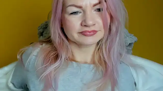 Madonna Fire online show from January 18, 12:30 pm