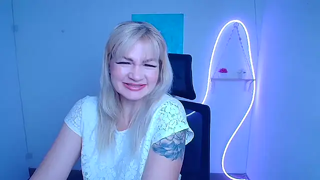 Madonna Fire online show from March 29, 6:59 am