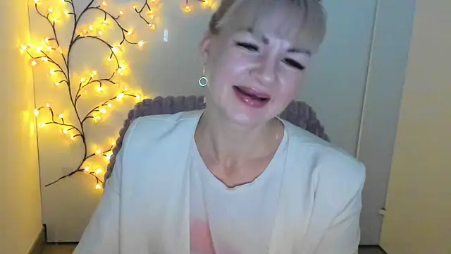 Madonna Fire online show from February 28, 1:00 pm