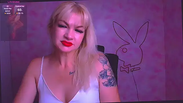Madonna Fire online show from June 18, 11:26 am