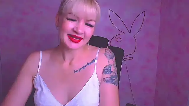 Madonna Fire online show from June 26, 11:49 am