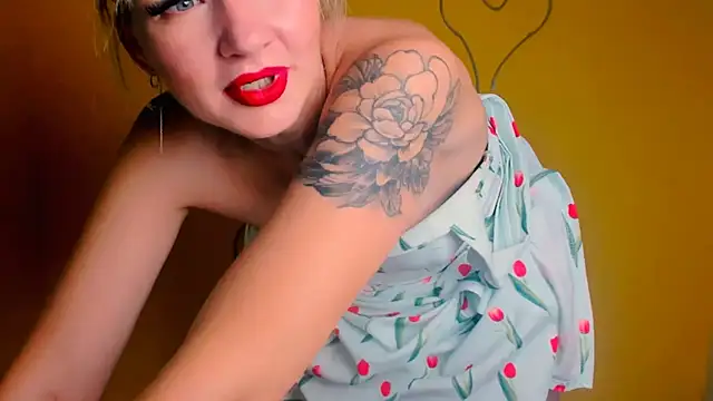 Madonna Fire online show from June 27, 12:33 pm