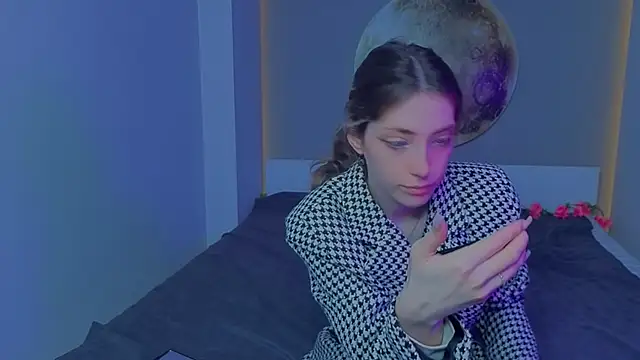 BrianneMallory online show from March 5, 6:43 am