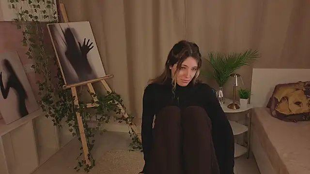 BrianneMallory online show from March 4, 6:10 am