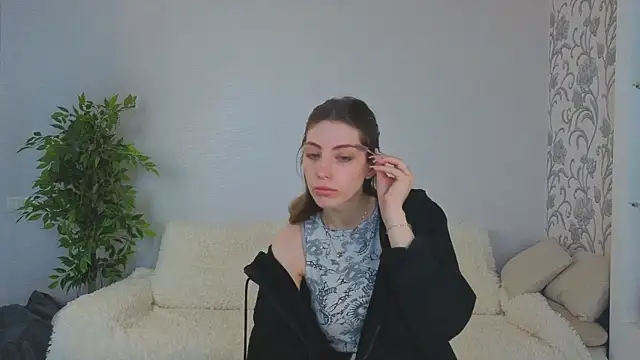 BrianneMallory online show from March 3, 7:26 am