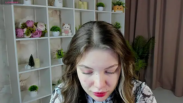 TessaDavidson online show from January 19, 12:31 pm